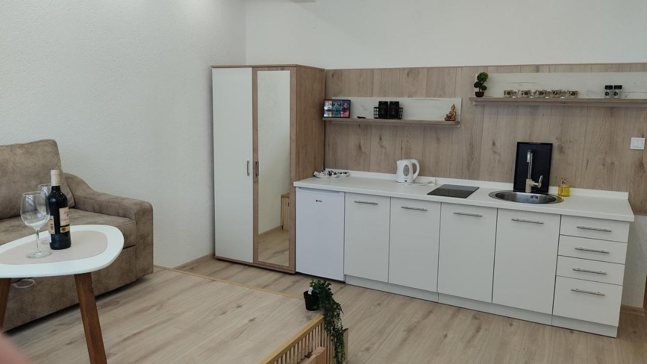 Studio Apartment - A Bit Of Joy Saraievo Exterior foto