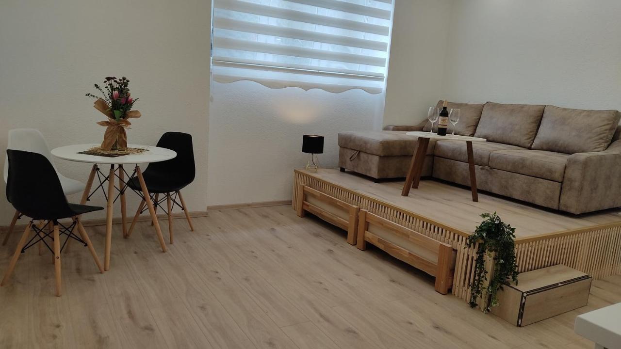 Studio Apartment - A Bit Of Joy Saraievo Exterior foto