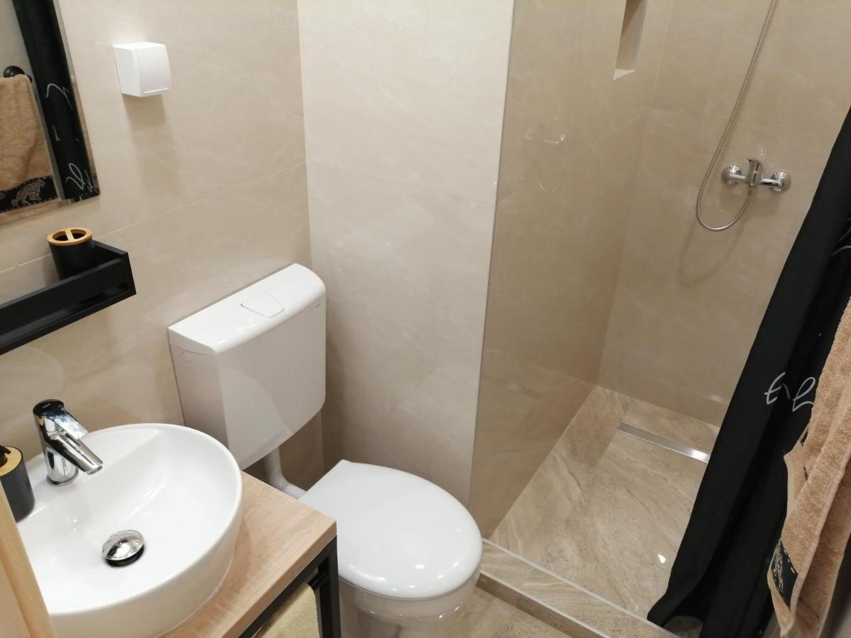 Studio Apartment - A Bit Of Joy Saraievo Exterior foto
